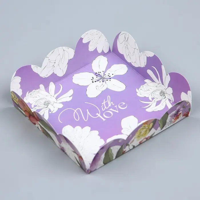 Коробка для печенья, кондитерская упаковка с пластиковой крышкой, With love, 10.5 х 10.5 х 3 см