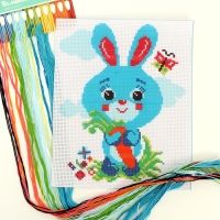 Вышивка крестиком &laquo;Заяц с морковкой&raquo;, набор для творчества, 25 х 20 см