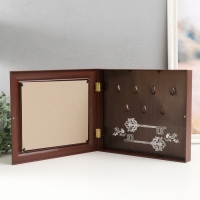 Ключница закрытая "Мост" 26,5х31,5 см Орех Ключница закрытая "Мост" 26,5х31,5 см Орех