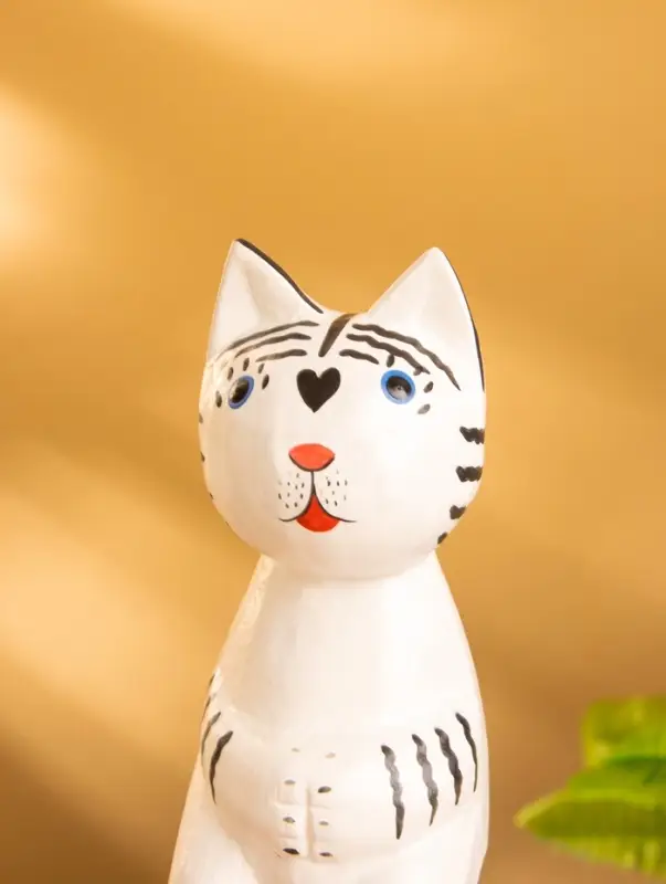 Сувенир дерево "Тигренок сидячий" цв. чёрно-белый, 6х6х15 см