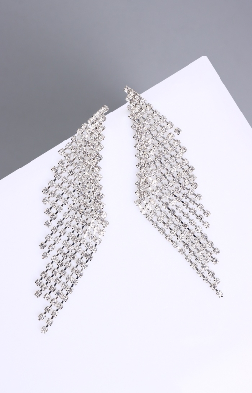 Серьги висячие со стразами &laquo;Вечное сияние&raquo; водопад, цвет белый в серебре