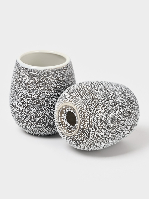 Набор аксессуаров для ванной комнаты Доляна &laquo;Камень&raquo;, 4 предмета (дозатор 300 мл, мыльница, 2 стакана), цвет серый