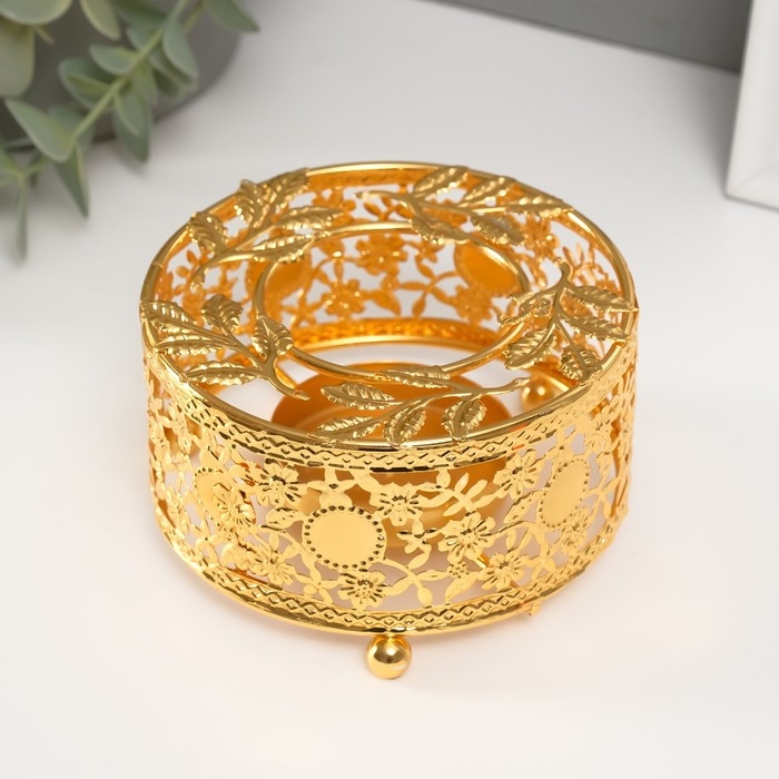 Подсвечник металл на 1 свечу "Круг. Венок из листьев" золото d=5,5 см 11х11х5,6 см