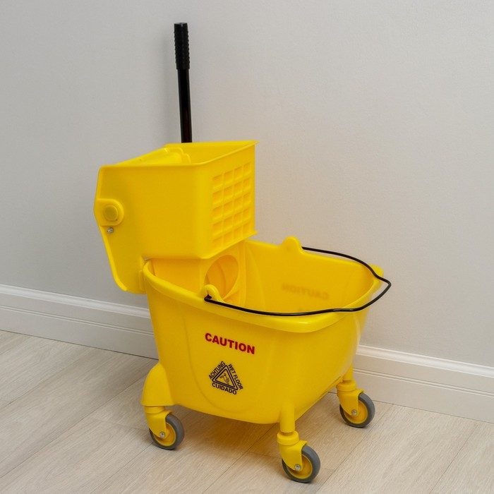 Тележка уборочная с механическим отжимом, 24 л, цвет жёлтый Тележка уборочная с механическим отжимом, 24 л, цвет жёлтый
