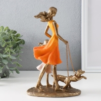 Сувенир полистоун "Мама с дочкой на прогулке с собаками" бронза, оранжевый 16х9,5х24 см Сувенир полистоун "Мама с дочкой на прогулке с собаками" бронза, оранжевый 16х9,5х24 см