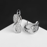 Серьги со стразами &laquo;Магия&raquo; бесконечность, цвет белый в серебре