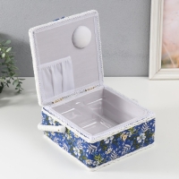 Шкатулка для рукоделия "Полевые цветы на синем" 20х20х11 см