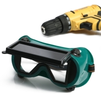 Очки защитные ТУНДРА, квадратные, с затемненными стеклами