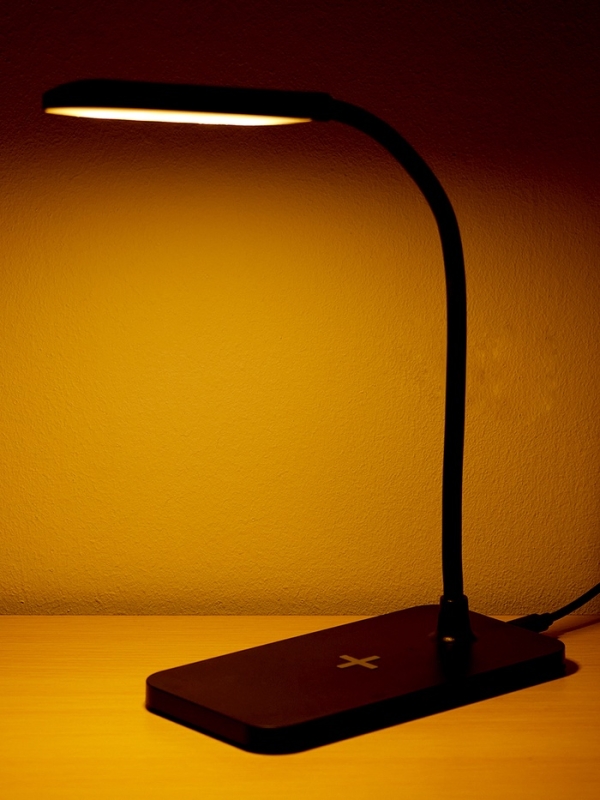 Настольная лампа с беспроводной зарядкой, GMV-0265, 15 Вт, черная