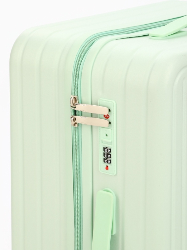 Чемодан 24", PС, 42*27*66, отд на молнии, код замок, 4 колеса, св. зеленый