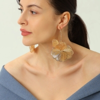 Серьги металл &laquo;Цветок&raquo; веточка, цвет золото