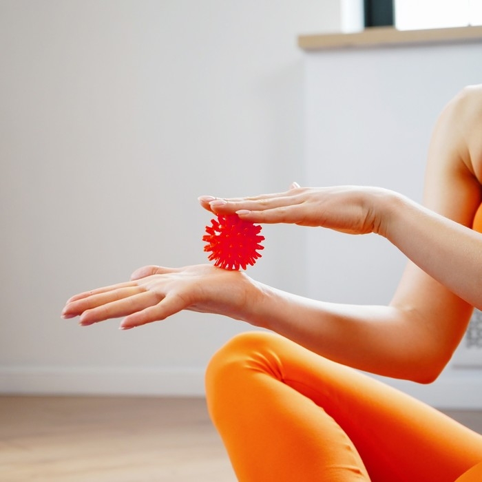 Массажёр &laquo;Ёжик&raquo;, d=4,5 см, 17 г