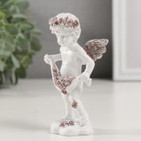 Сувенир полистоун "Ангелочек с лепестками роз" кофейный венок 6,5х4х10,5 см Сувенир полистоун "Ангелочек с лепестками роз" кофейный венок 6,5х4х10,5 см