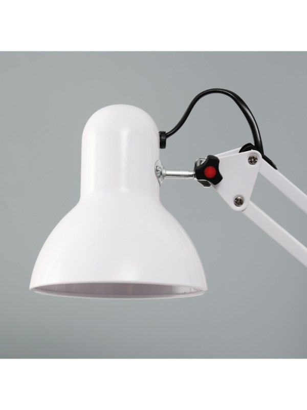 Лампа настольная 810 "Деко, белая" E27 40W RISALUX