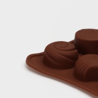 Форма для конфет и шоколада Доляна &laquo;Лакомство&raquo;, силикон, 21&times;10,4 см, 15 ячеек, коричневая