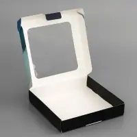 Коробка подарочная сборная с окном, упаковка, &laquo;Настоящему мужчине&raquo;, 16&times;16&times;3 см