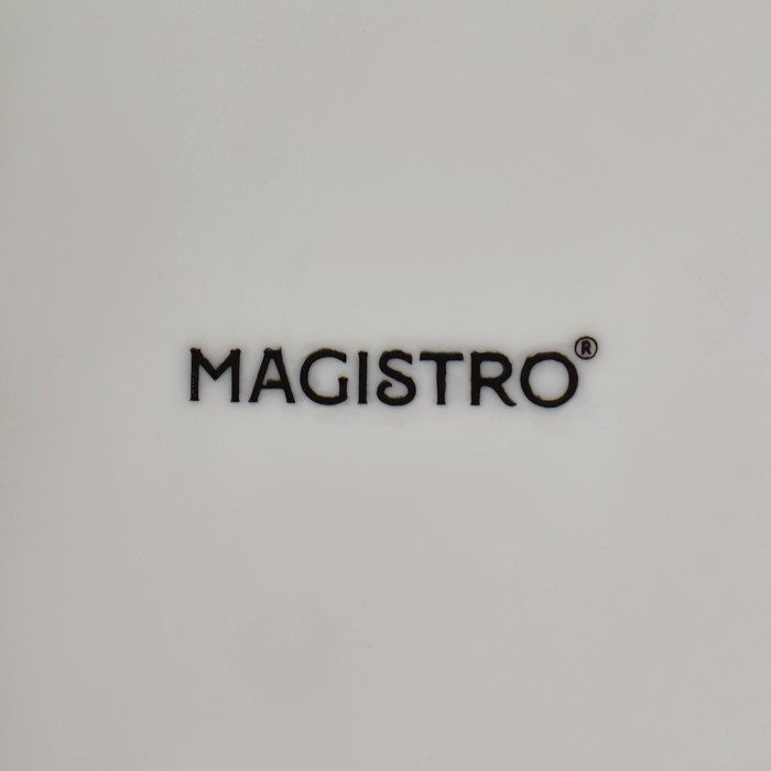 Тарелка фарфоровая квадратная Magistro &laquo;Цветок Бланш&raquo;, 30&times;30 см, цвет белый