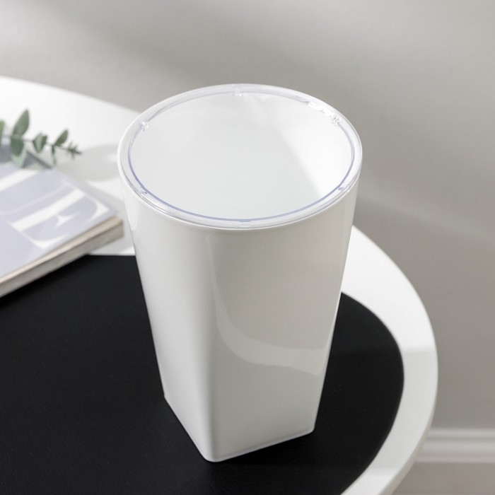 Кашпо для цветов со вставкой &laquo;Грейс&raquo;, 1,4 л (800 мл), цвет белый