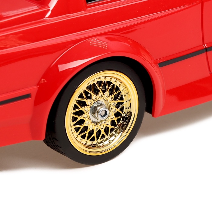 Машинка на пульте управления &laquo;Легенда Дрифта&raquo;, радиоуправление, полный привод, 40 км/ч, 2 комплекта колёс, 1:16, цвет красный