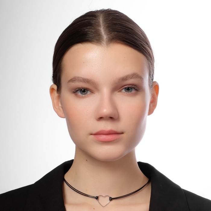 Чокер &laquo;Сердце&raquo;, цвет чёрный в серебре, L= 35 см