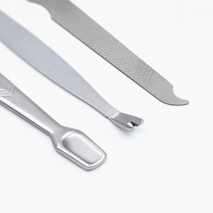 Набор маникюрный, 7 предметов, в футляре, цвет чёрный