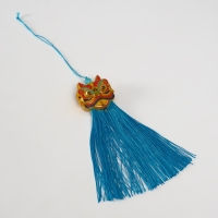 Подвеска текстиль, пластик "Китайский лев" голубая 2х4х14 см Подвеска текстиль, пластик "Китайский лев" голубая 2х4х14 см