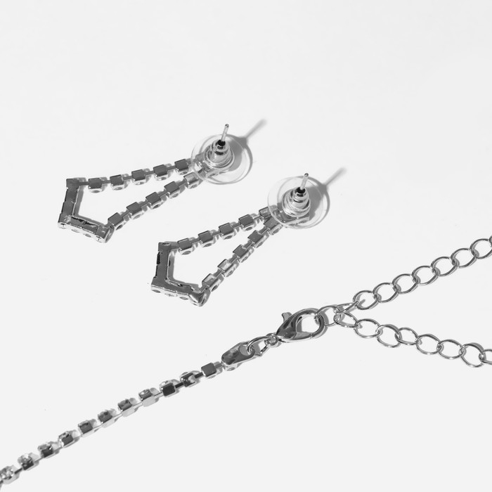 Набор 2 предмета: серьги, колье &laquo;Лёд&raquo;, 6 рядов, цвет белый в серебре, 34 см