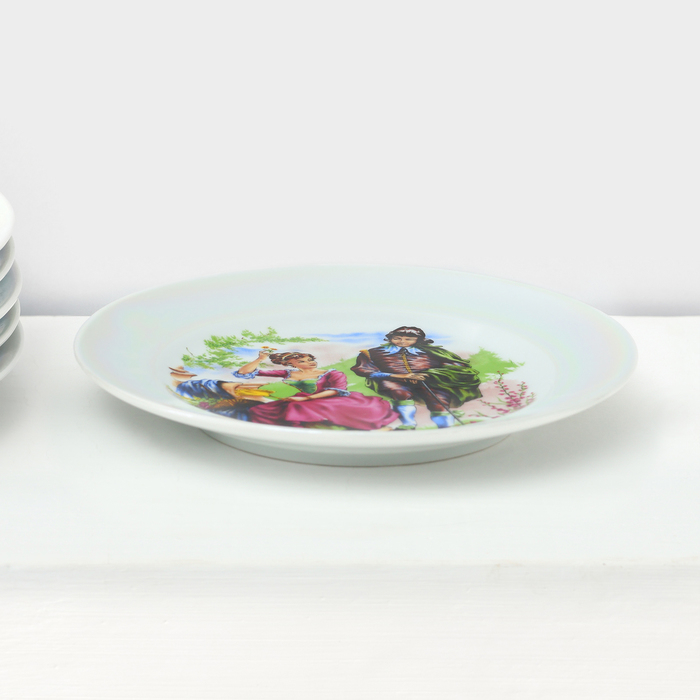 Набор тарелок фарфоровых &laquo;Мадонна&raquo;, d=17 см, 6 шт, цвет МИКС