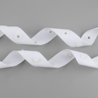 Тесьма с кнопками, 25-25 мм, 17 мм &times; 45 &plusmn; 1 м, цвет белый