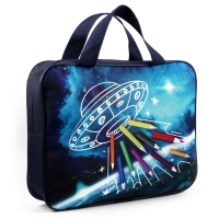 Подарочный набор школьника &laquo;Космос&raquo;, 11 предметов (цветные карандаши,блокнот,папка для тетрадей,тату,игрушка брелок,мялка,головоломка,наклейки)