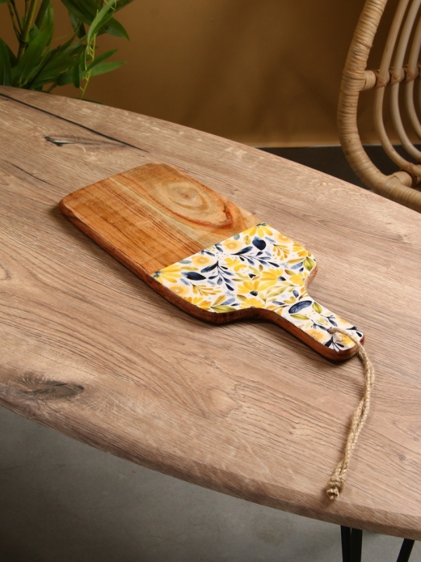 Доска разделочная прямоугольная "Желтые и синие цветы" дерево манго 41х18 см