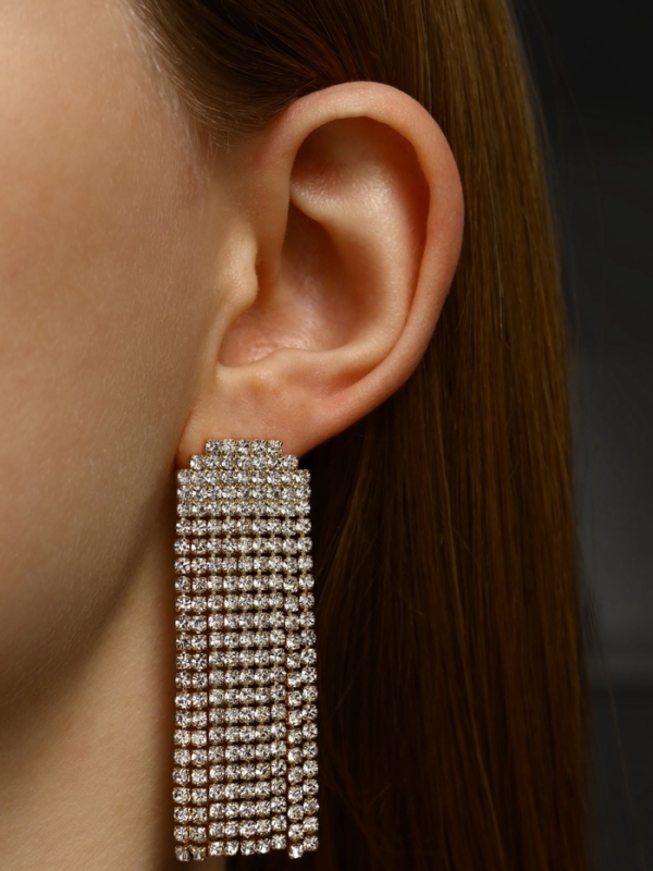 Серьги висячие со стразами &laquo;Водопад&raquo; мягкий квадрат, цвет белый в золоте