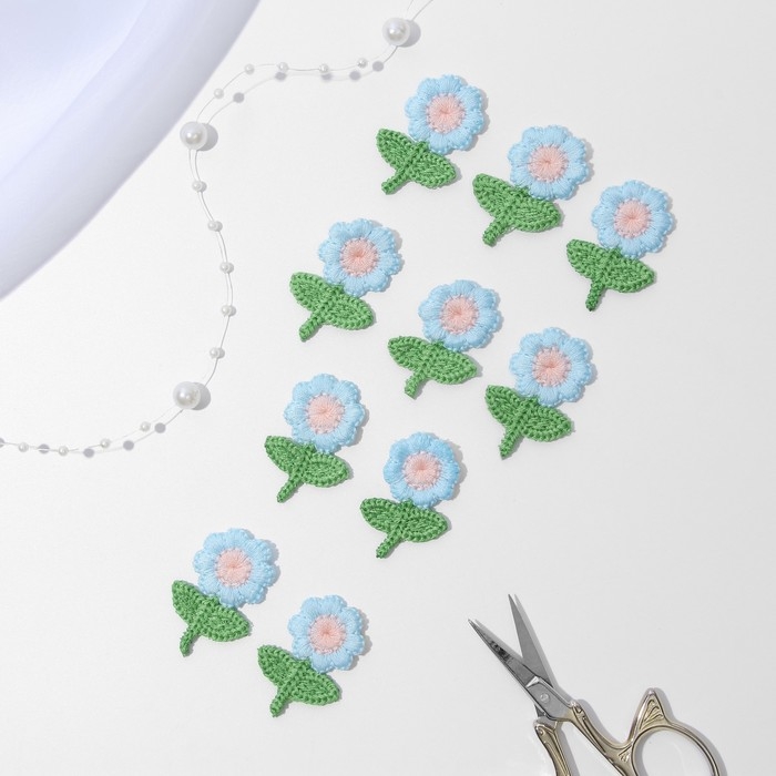 Вязаные элементы &laquo;Цветочки&raquo;, 2,5 &times; 3,5 см, 10 шт, цвет голубой/зелёный