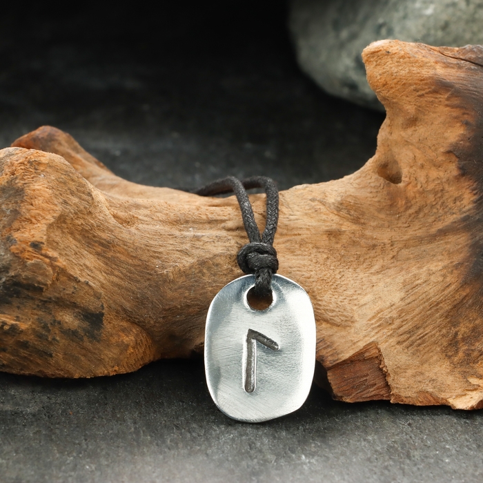 Амулет Амулет "Скандинавские Руны", руна ЛАГУЗ, 21х29мм, металлический