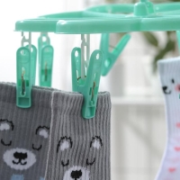 Сушилка для белья подвесная Доляна, 23&times;23 см, 8 прищепок, цвет мятный