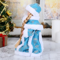 Снегурочка "Голубая шубка, с посохом" двигается 31 см Снегурочка "Голубая шубка, с посохом" двигается 31 см