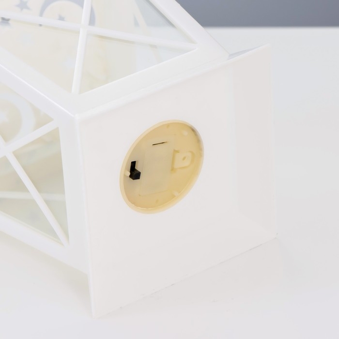 Ночник Ночник "Ночка" LED от батареек белый 11,5х11,5х16,5 см RISALUX