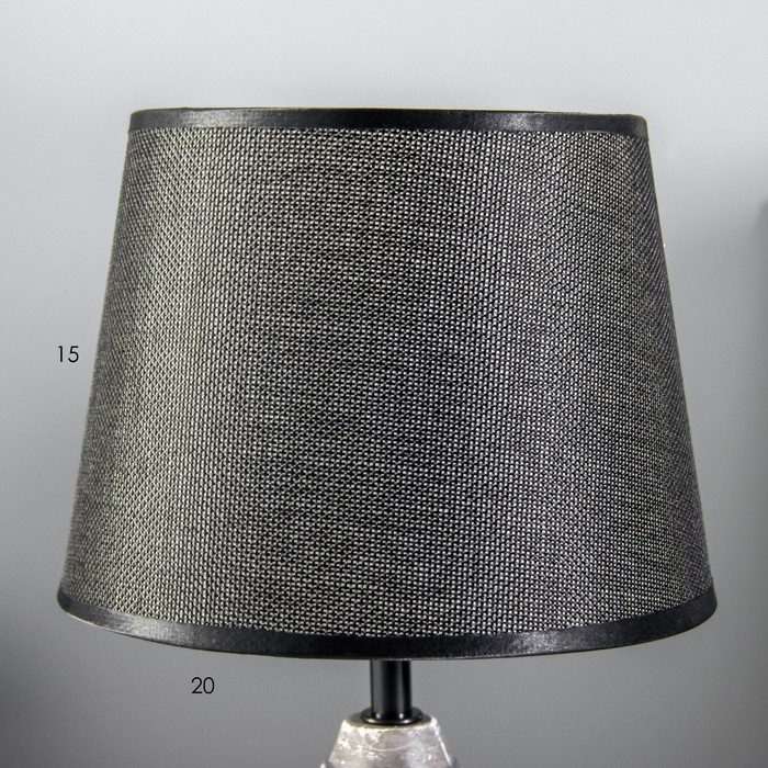 Настольная лампа "Ева" Е14 40Вт черный 20х20х33см RISALUX