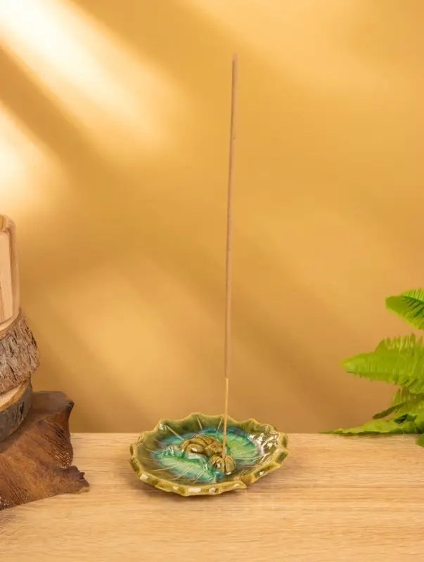 Подставка под благовония &laquo;Лягушка на кувшинке&raquo;, 9&times;10&times;1.5 см, керамика, зелёная