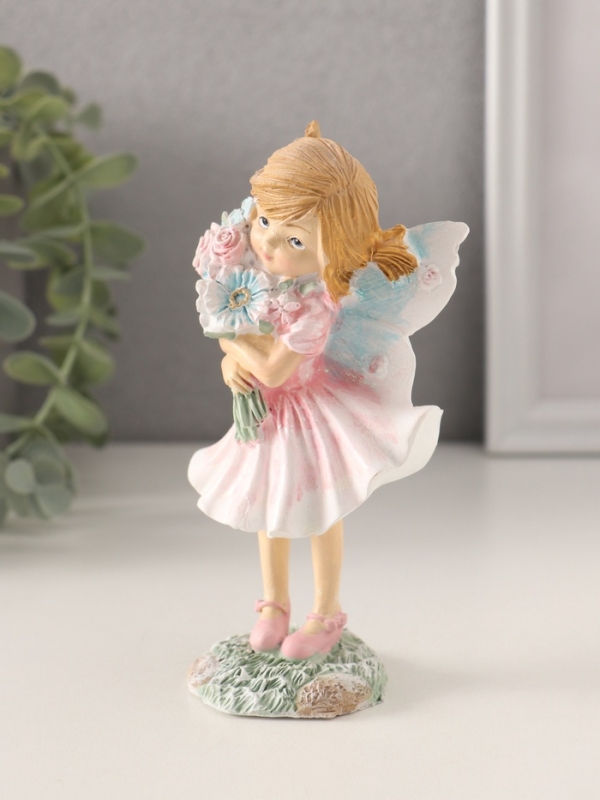Сувенир полистоун "Девочка-фея в розовом платье с букетом цветов" 7,5х5,5х13,5 см