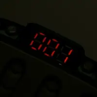 Игра на реакцию "Жми в такт!"