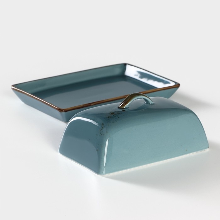 Маслёнка фарфоровая Magistro &laquo;Церера&raquo;, 18&times;12 см, цвет голубой