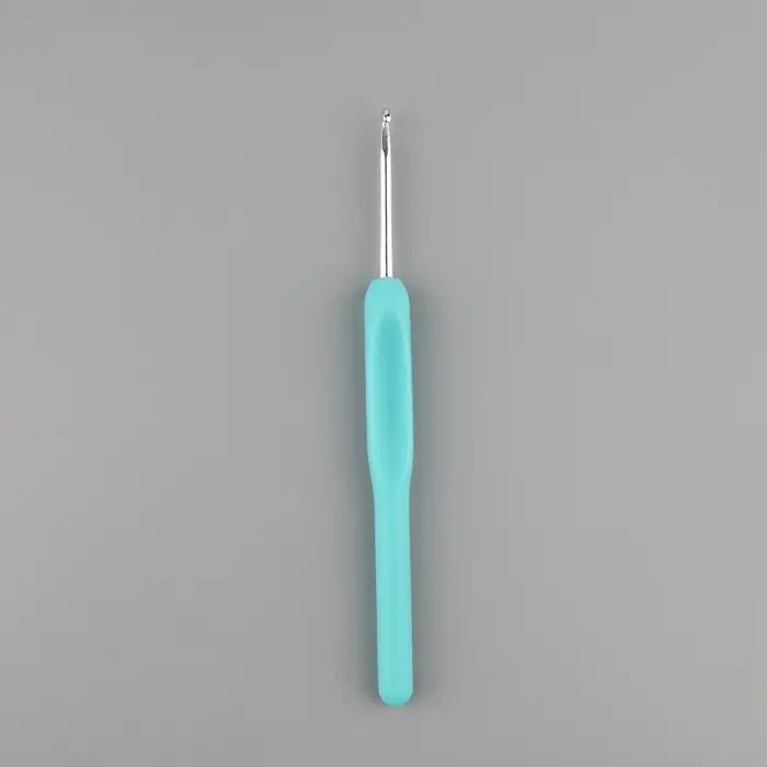 Крючок для вязания, с пластиковой ручкой, d = 3 мм, 14 см, цвет голубой