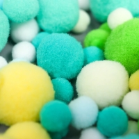 Декор для творчества "Помпончики. Зелень" d=1-3 см набор 135 шт Декор для творчества "Помпончики. Зелень" d=1-3 см набор 135 шт