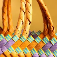 Сумка плетёная пластиковая 20х10х30 см, цв. разноцветный