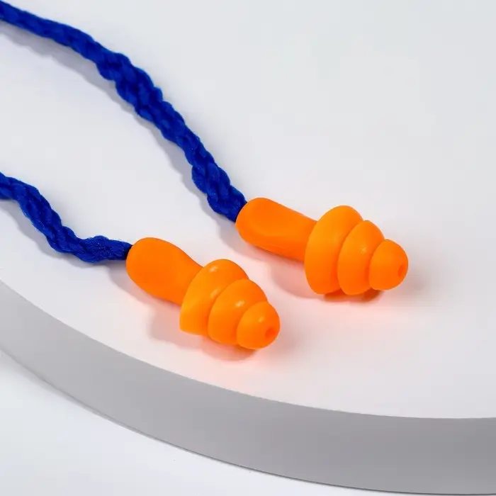 Беруши на шнурке, 3&times;1.7 см, в футляре, фасовка 10 пар, силиконовые, оранжевые