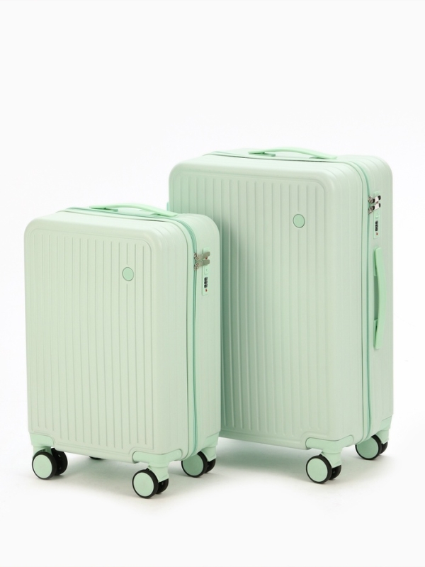 Чемодан 24", PС, 42*27*66, отд на молнии, код замок, 4 колеса, св. зеленый