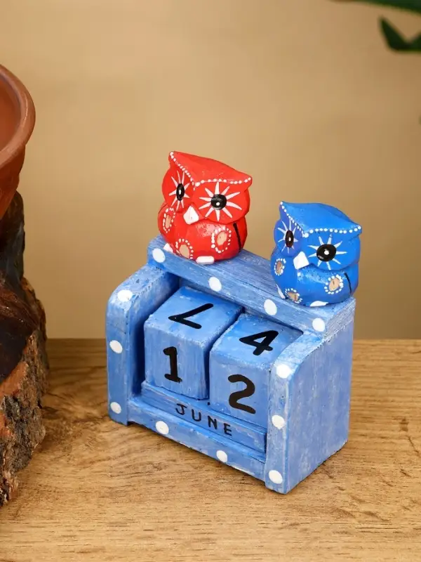 Календарь настольный &laquo;Пара совят&raquo;, 8&times;4&times;9.5 см, дерево, синий, красный