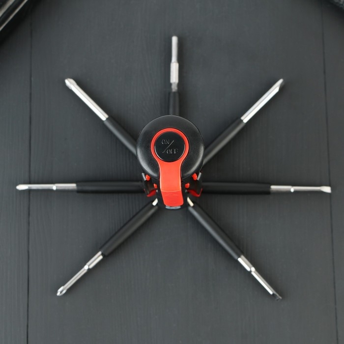 Фонарик-мультитул &laquo;Всегда под рукой&raquo;, 8 в 1