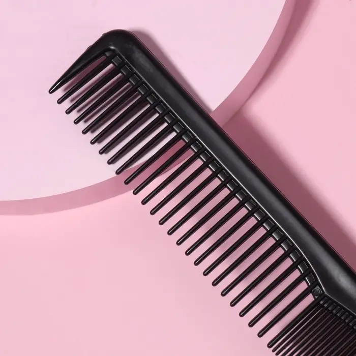 Расчёска комбинированная, 18&times;3 (&plusmn;1) см, чёрная